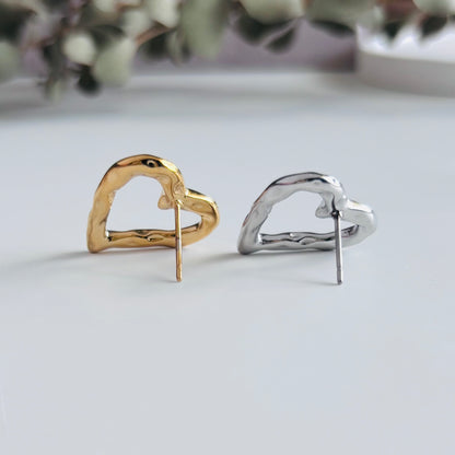 【ステンレス】テクスチャー オープンハートピアス