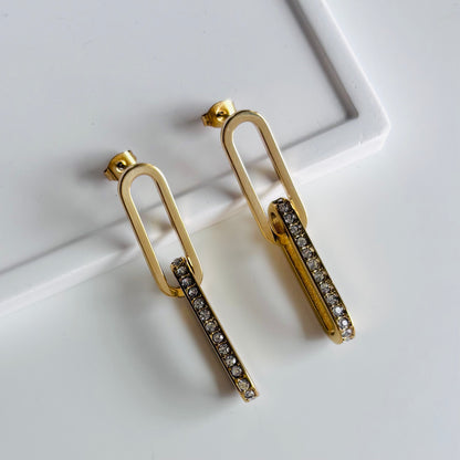 【ステンレス】ジルコニア パヴェバー オーバルリンクピアス
