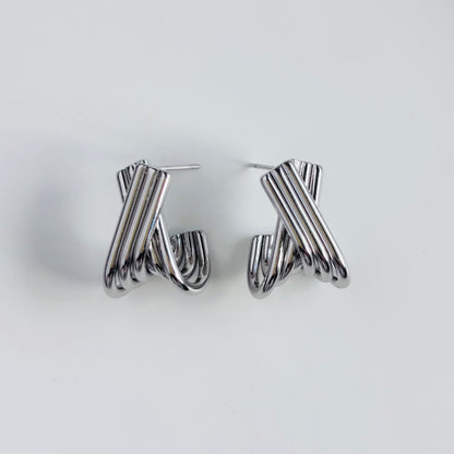 【ステンレス】クロスライン Jシェイプピアス