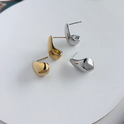 【ステンレス】ダイヤドロップ ニュアンスピアス